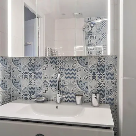 Charming Flat In Old * Parigi