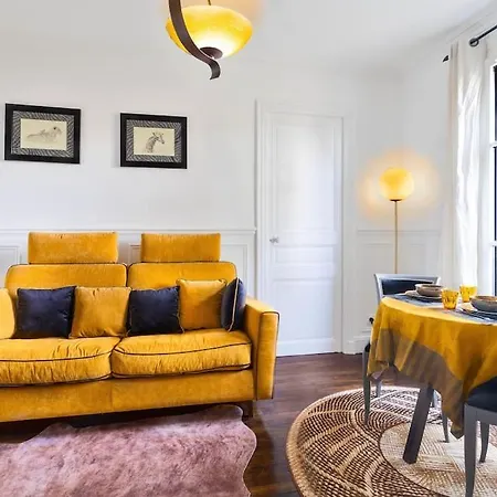 Charming Flat In Old Appartamento Parigi